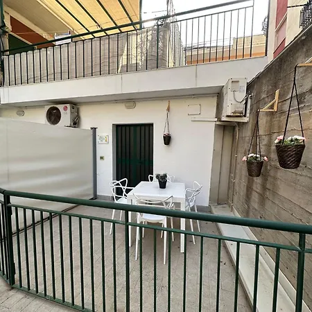 Nino's Apartment Giardini Naxos