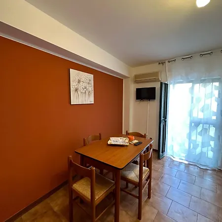 Nino's Apartment *