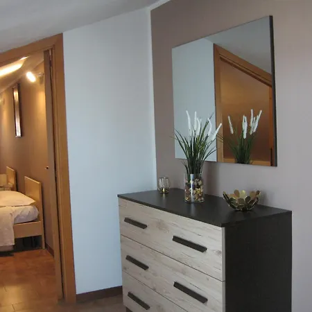 Nino's Apartment *