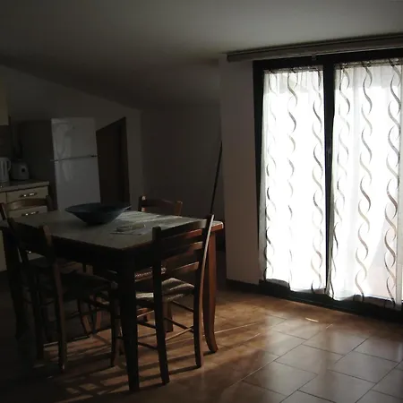 Nino's גיארדיני נאקסוס