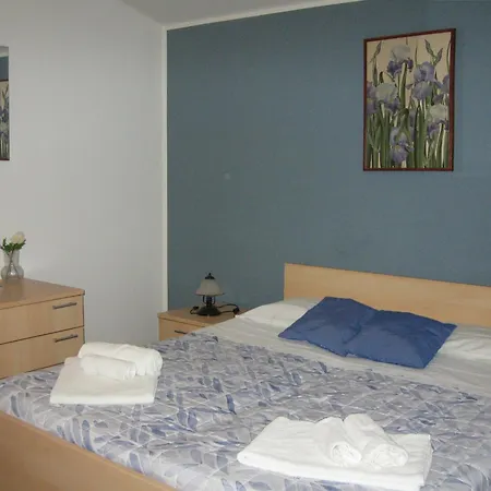 Nino's Apartment *