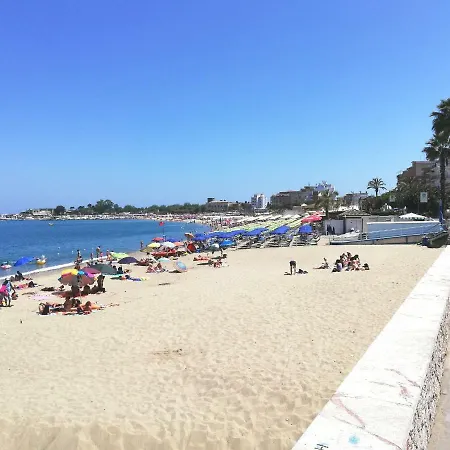 Nino's Apartmán Giardini Naxos